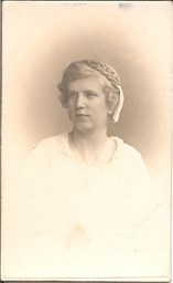 Helene-Margarete Svanfelt f 1902